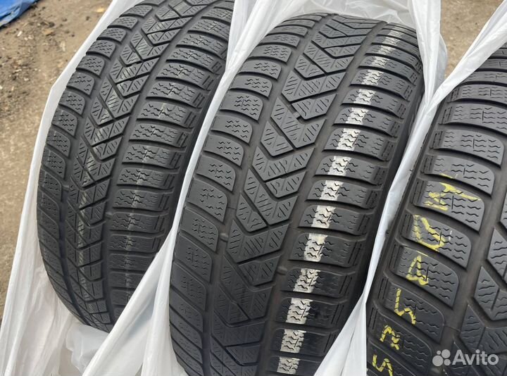 Pirelli Winter Sottozero 3 225/60 R17