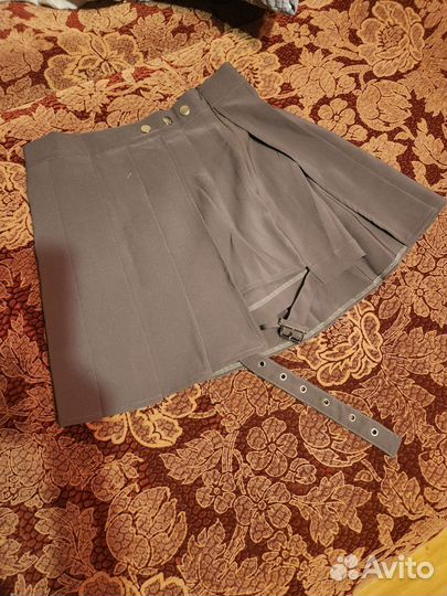 Юбка-шорты с ремешком