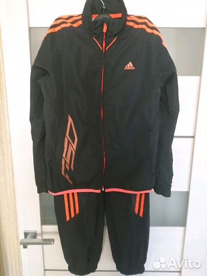 Спортивный костюм