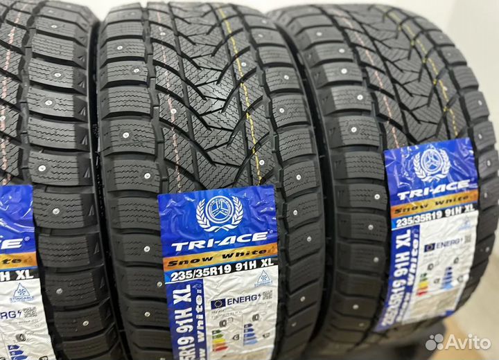 Tri Ace Snow White II 235/35 R19 32H