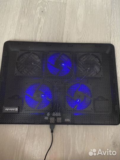 Подставка с охлаждением для ноутбука 