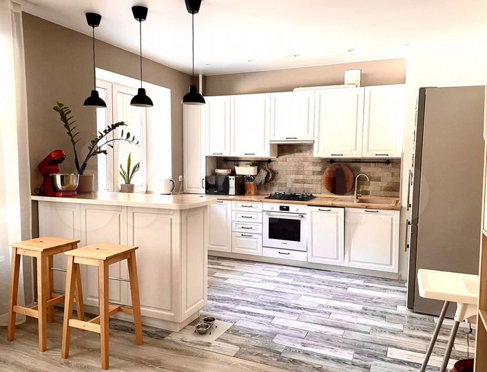 2-к. квартира, 62,2 м², 2/4 эт.