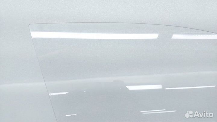 Стекло двери переднее правое Kia Rio FB G4LC 2017