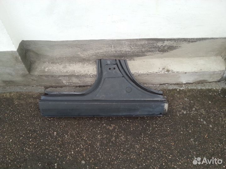 Порог правый Hyundai ix35 10-15