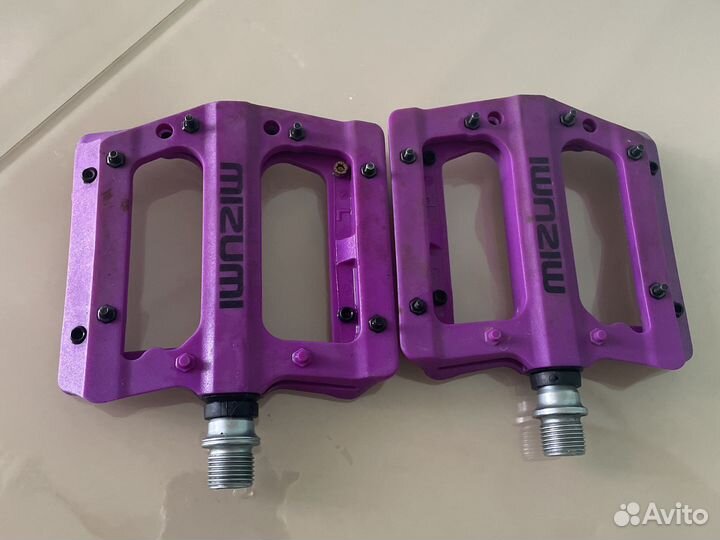 Педали на велосипед