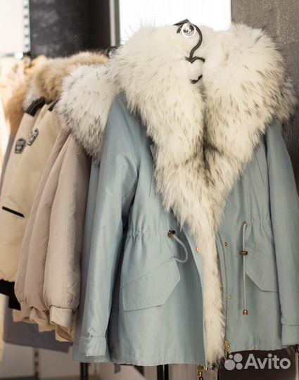 Парка женская с натуральным мехом 42 44