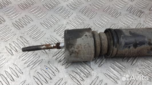 Амортизатор задней балки nissan note E11 (6DN11LX01)