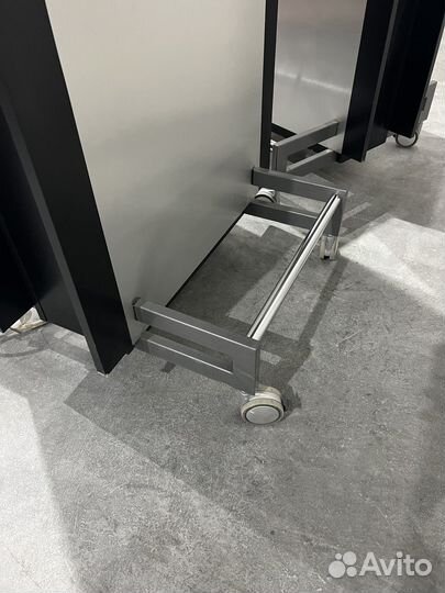 Стойка парикмахерская с зеркалом 2шт