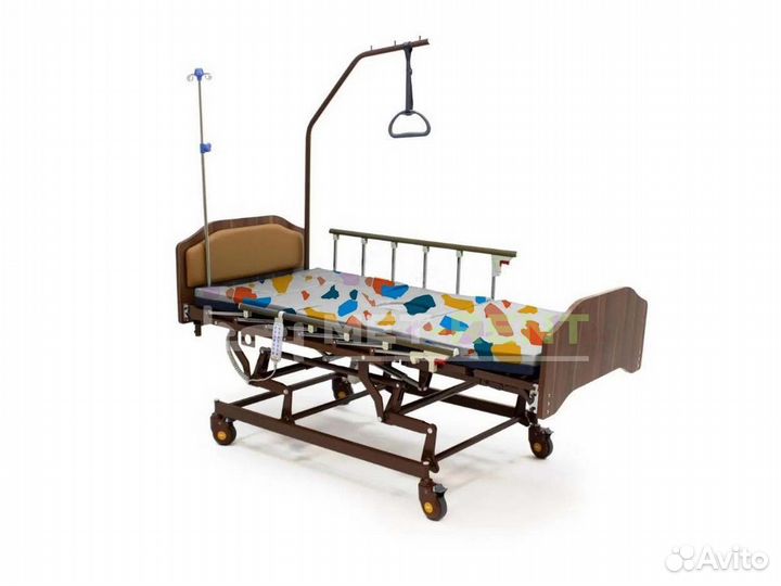 Медицинская кровать для лежачих pult54 больных