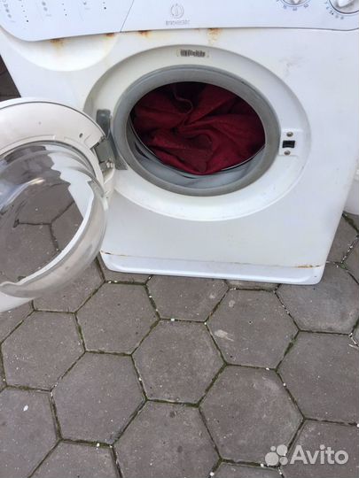 Продам стиральную машинку