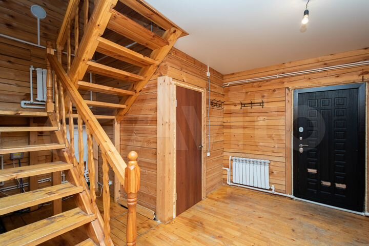 Коттедж 160 м² на участке 10 сот.