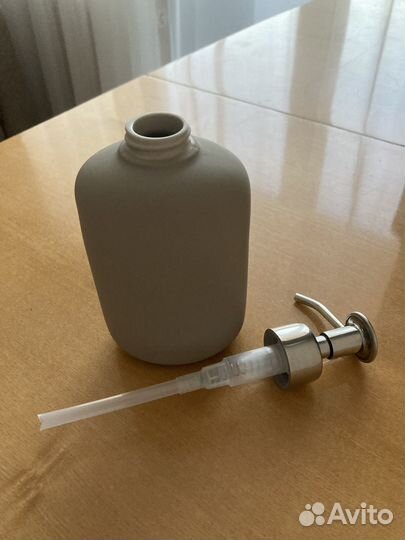 Флакон с дозатором для жидкого мыла