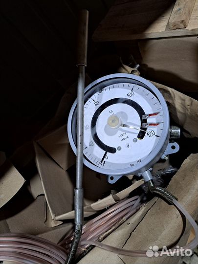 Термометр манометрический сигнализирующий