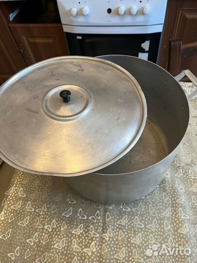 Кастрюля алюминиевая большая