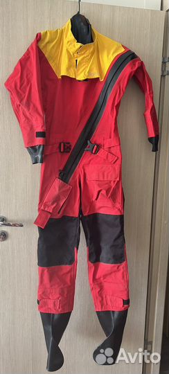 Сухой гидрокостюм