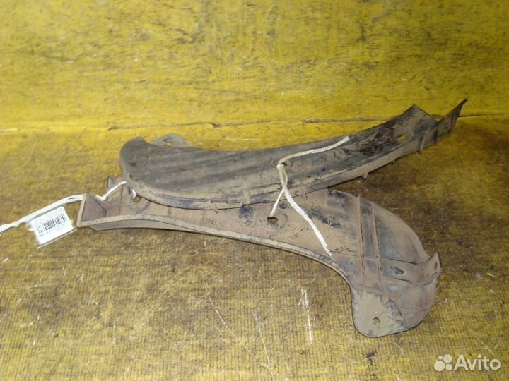 Подкрылок задний Toyota Allion NZT260