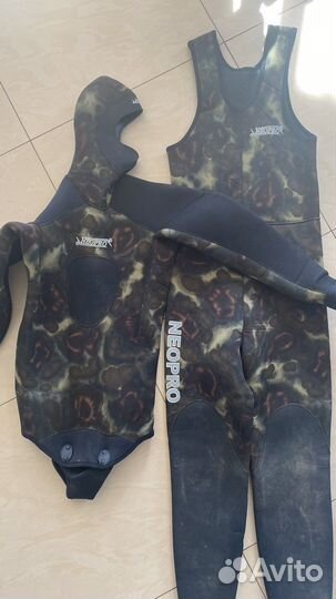 Гидрокостюм