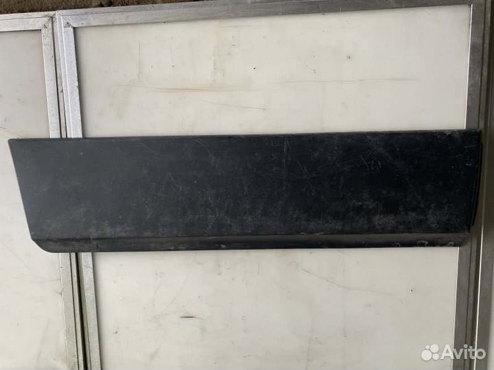 Молдинг двери задний правый Opel Mokka