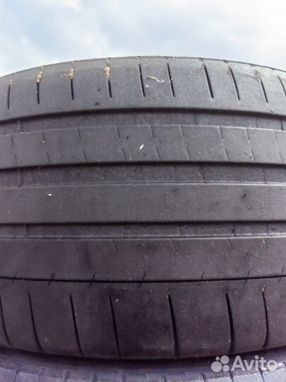 Michelin Pilot Super Sport 245/40 R20 и 275/35 R20