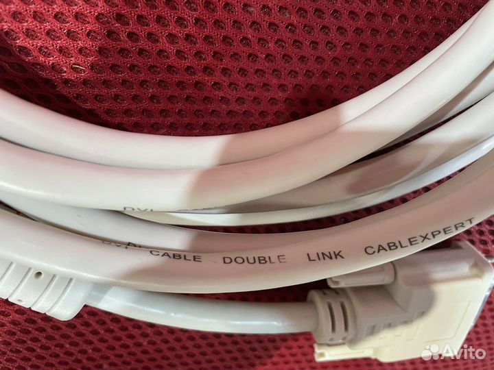 Продаётся кабель DVI