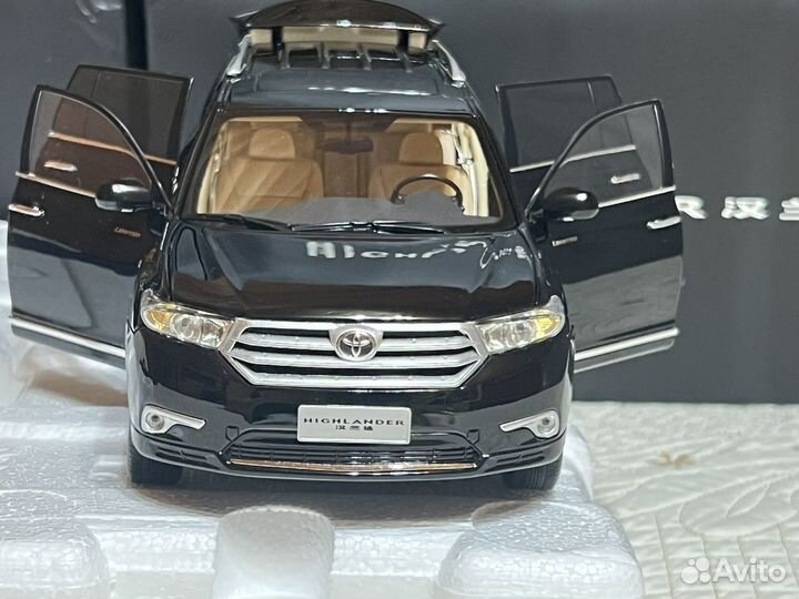 Toyota Highlander в масштабе 1/18, 1:18
