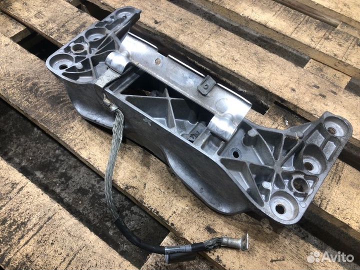 Кронштейн АКПП Bmw 6 E63 N62B48