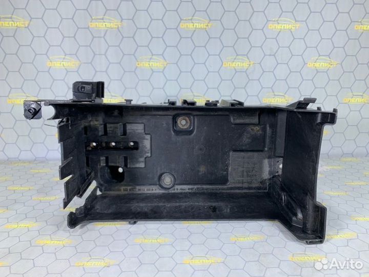 Крепление аккумулятора Opel Insignia A A20DTH