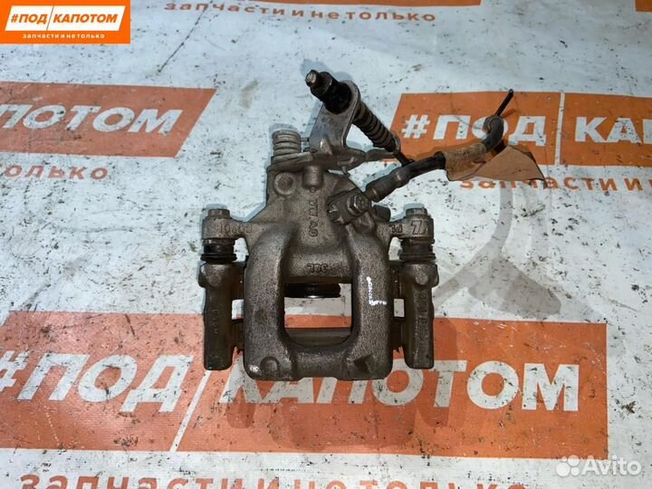 Суппорт тормозной задний левый Volkswagen Golf 6