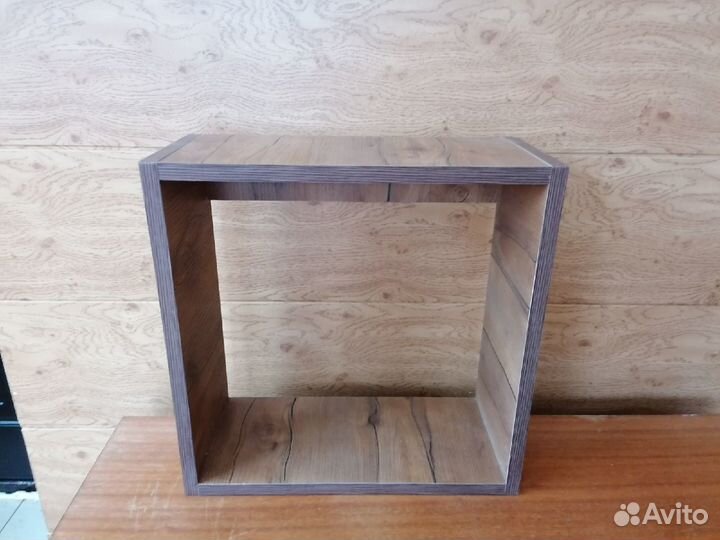 Полочки навесные новые