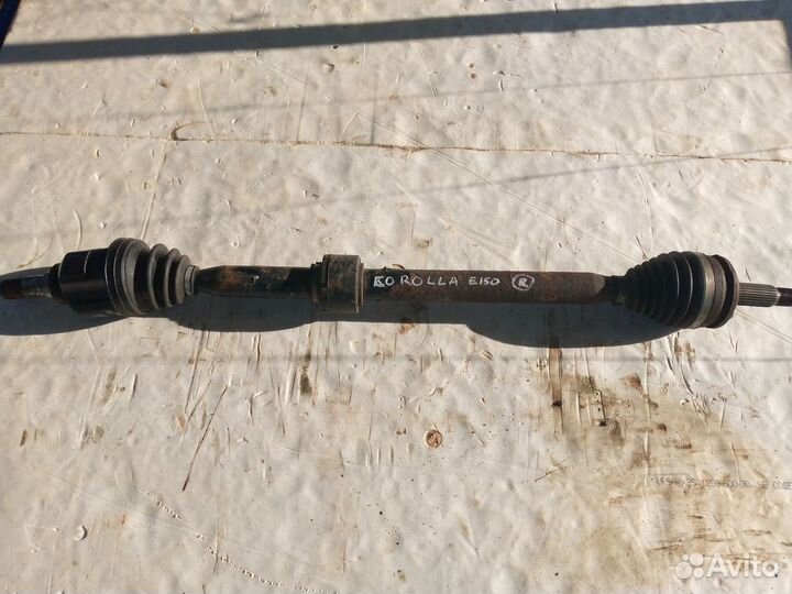 Привод передний правый Toyota Corolla e150