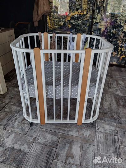 Кроватка для новорожденных