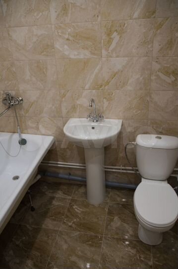 3-к. квартира, 103 м², 1/17 эт.