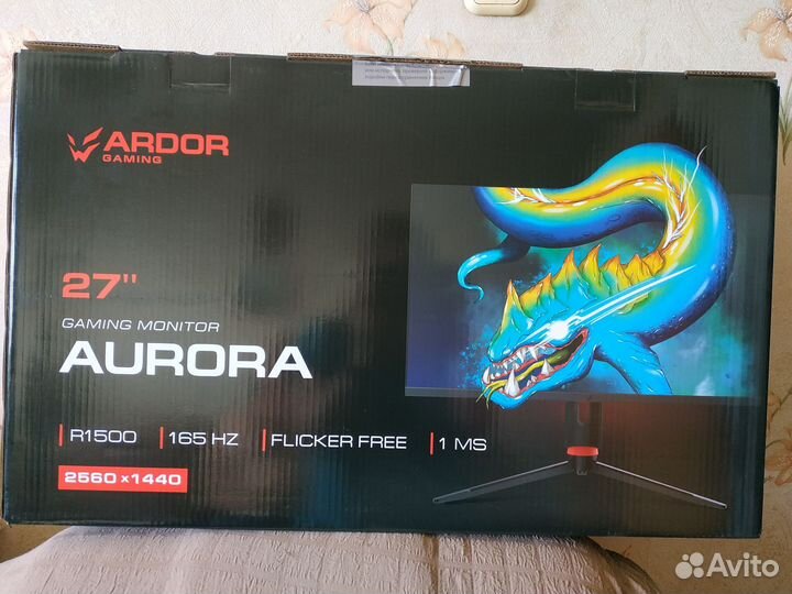 Картонная коробка с ручкой 27 дюймов