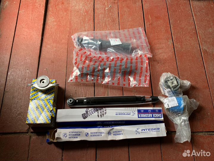 Задние амортизаторы Ситроен С4 поколение 2