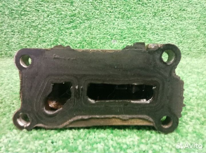 Кронштейн масляного фильтра Ford Focus 2 2004-2011