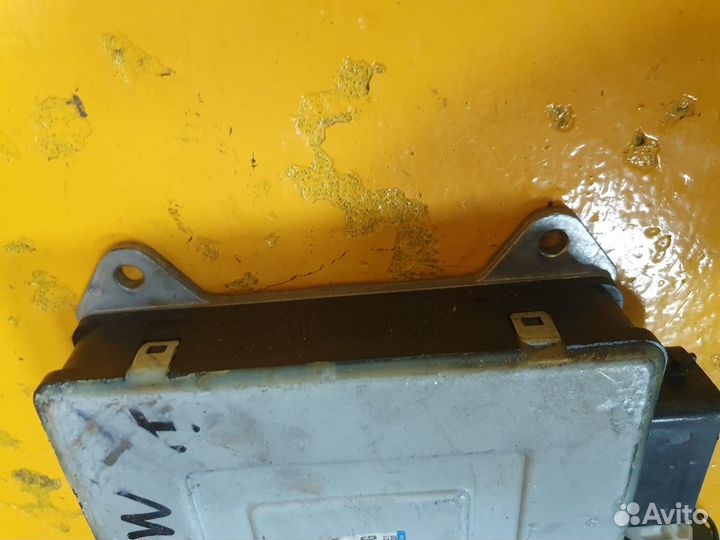 Блок управления двигателя двс 2.0 LF-DE mazda lfve