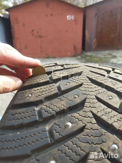 Toyo Observe Ice-Freezer 205/55 R16