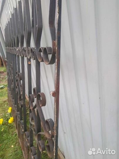 Металлические решетки на окна бу