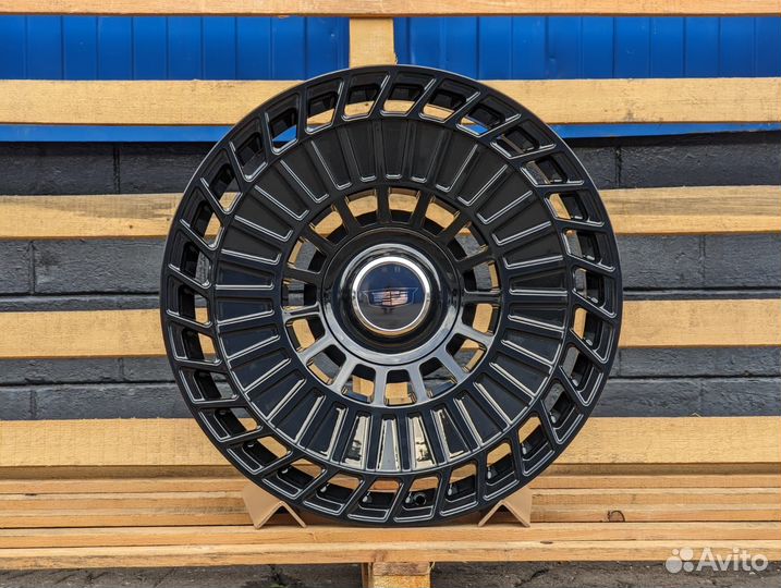 Кованые диски GT Forged R22 на Cadillac Escalade