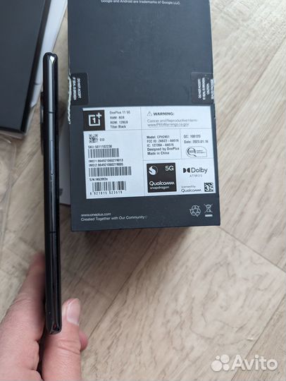 OnePlus 11, 8/128 ГБ