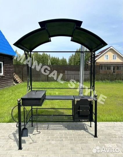 Мангал с крышей