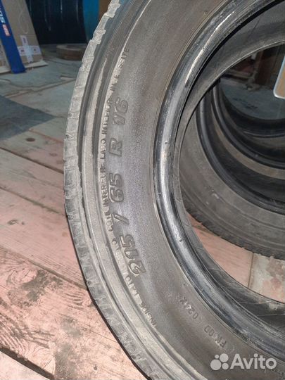 Michelin Latitude Cross 215/65 R16