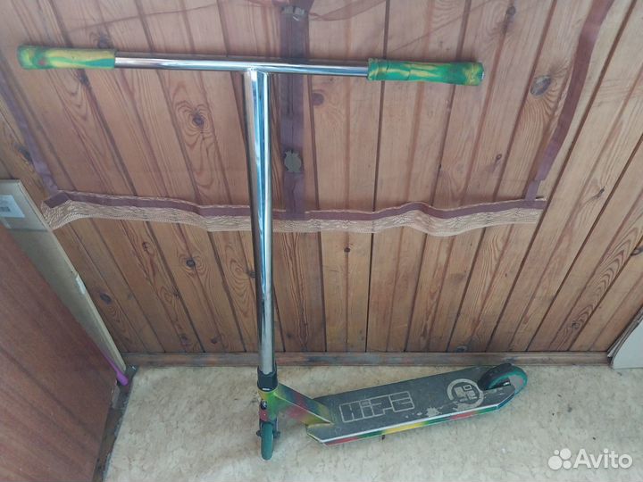 Продам трюковой самокат
