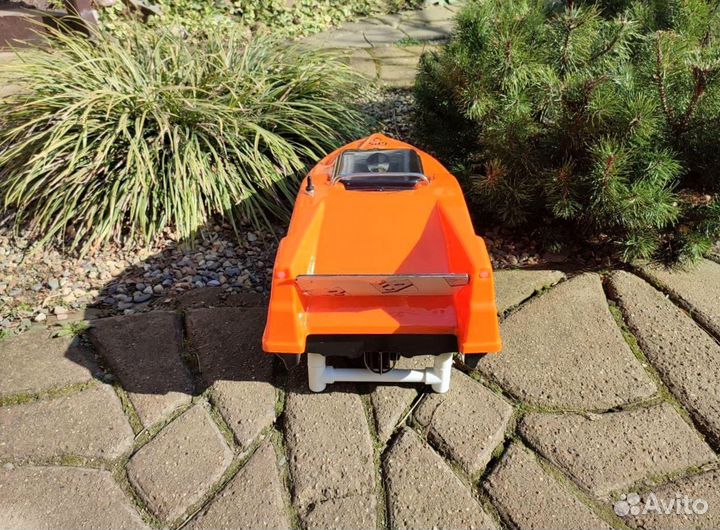 Прикормочный карповый кораблик Ранферри Solo V2