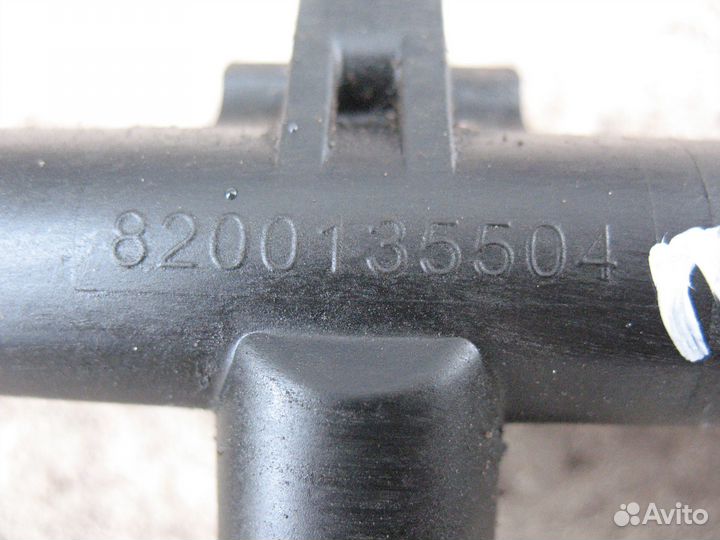 Топливная рампа с форсунками 1.6 Renault Megane 2