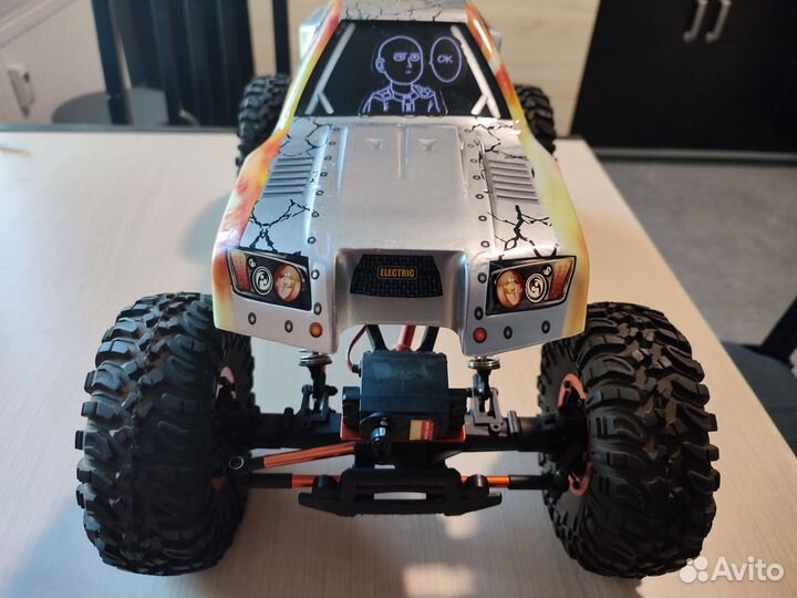 Машинка Remo Hobby Mountain Lion 4WD+4WS RH1072