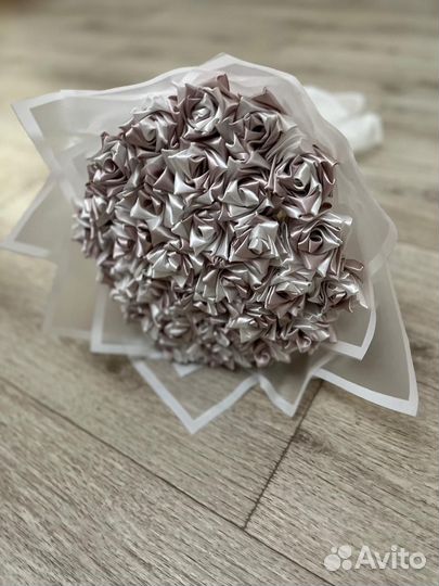 Букет из атласных лент