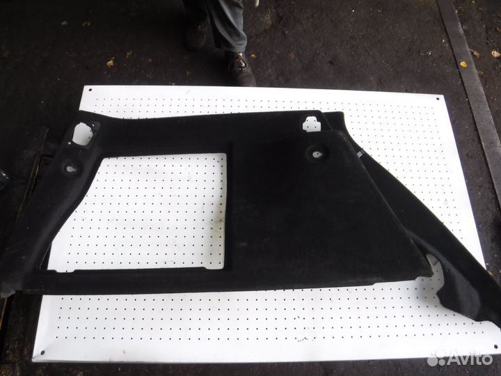 Обшивка багажника Mercedes W164 Ml