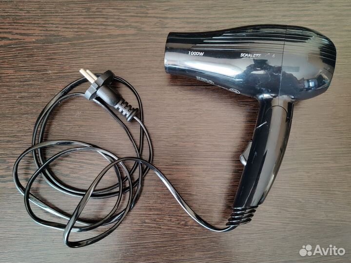 Фен Scarlett SC-HD70IT23