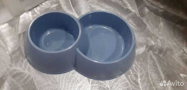 Лоток, миски для животных